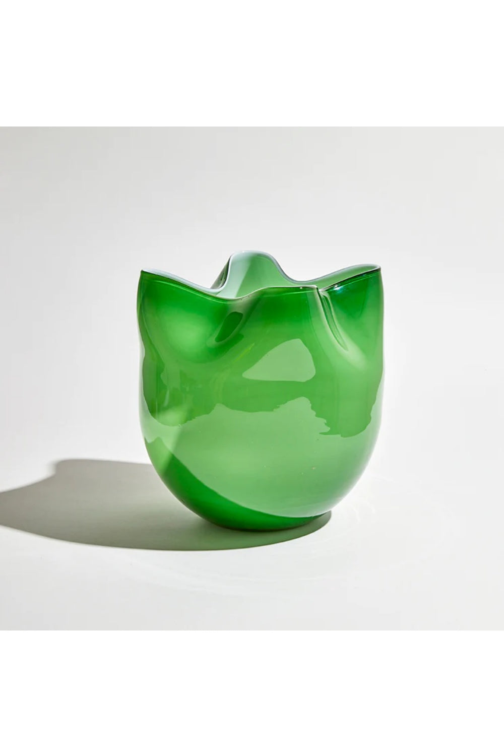 CINO FRILLED VASE EMERALD