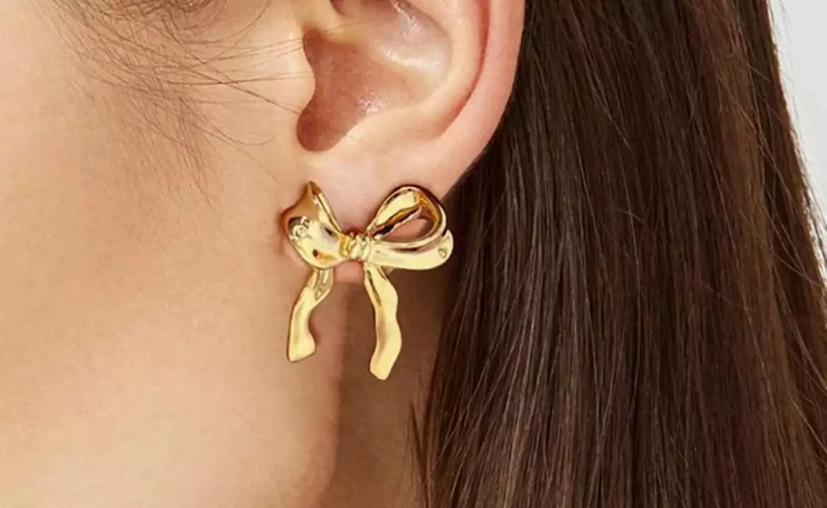 gold bow earring