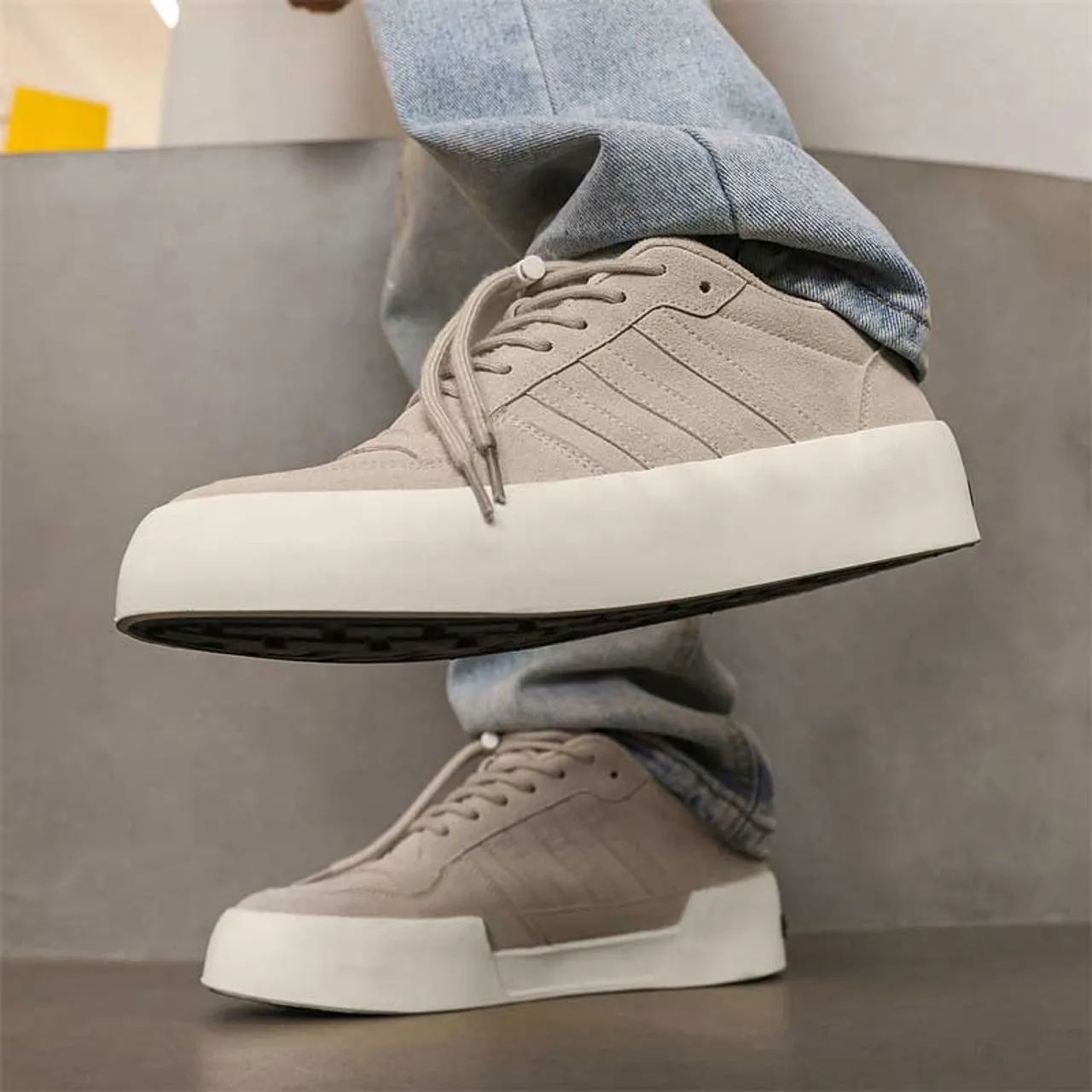 Grey plain stripe block casual shoe sneaker