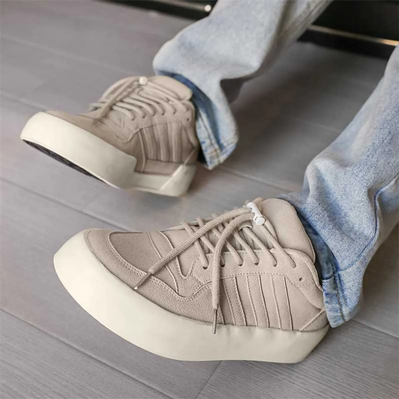 Grey plain stripe block casual shoe sneaker