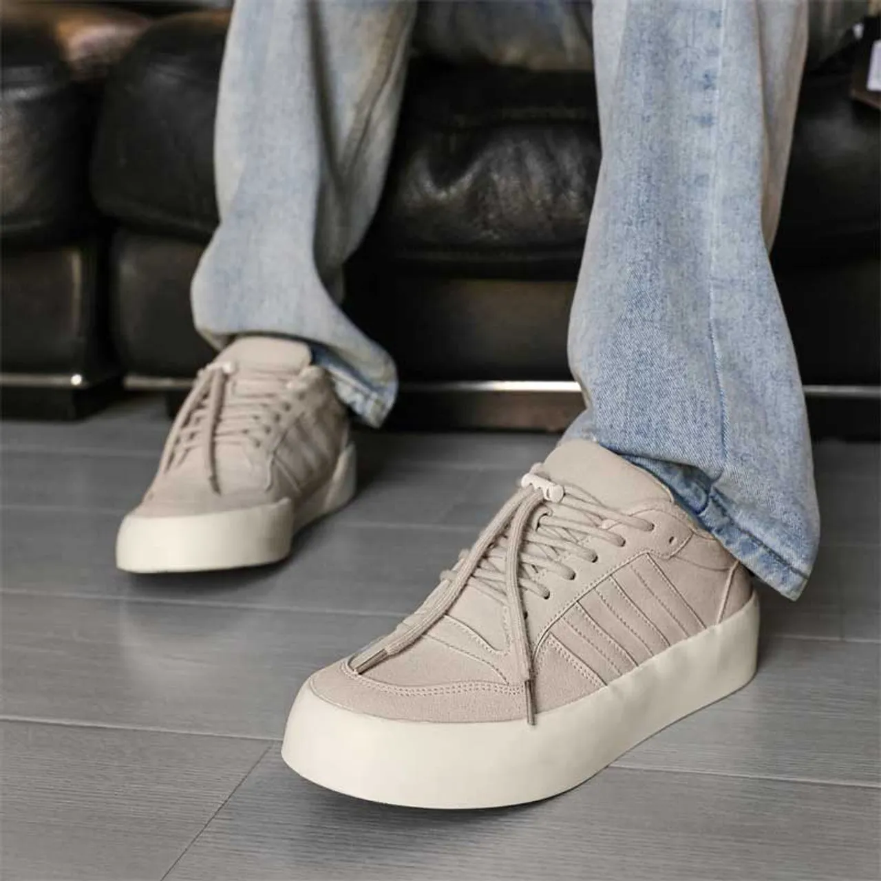 Grey plain stripe block casual shoe sneaker