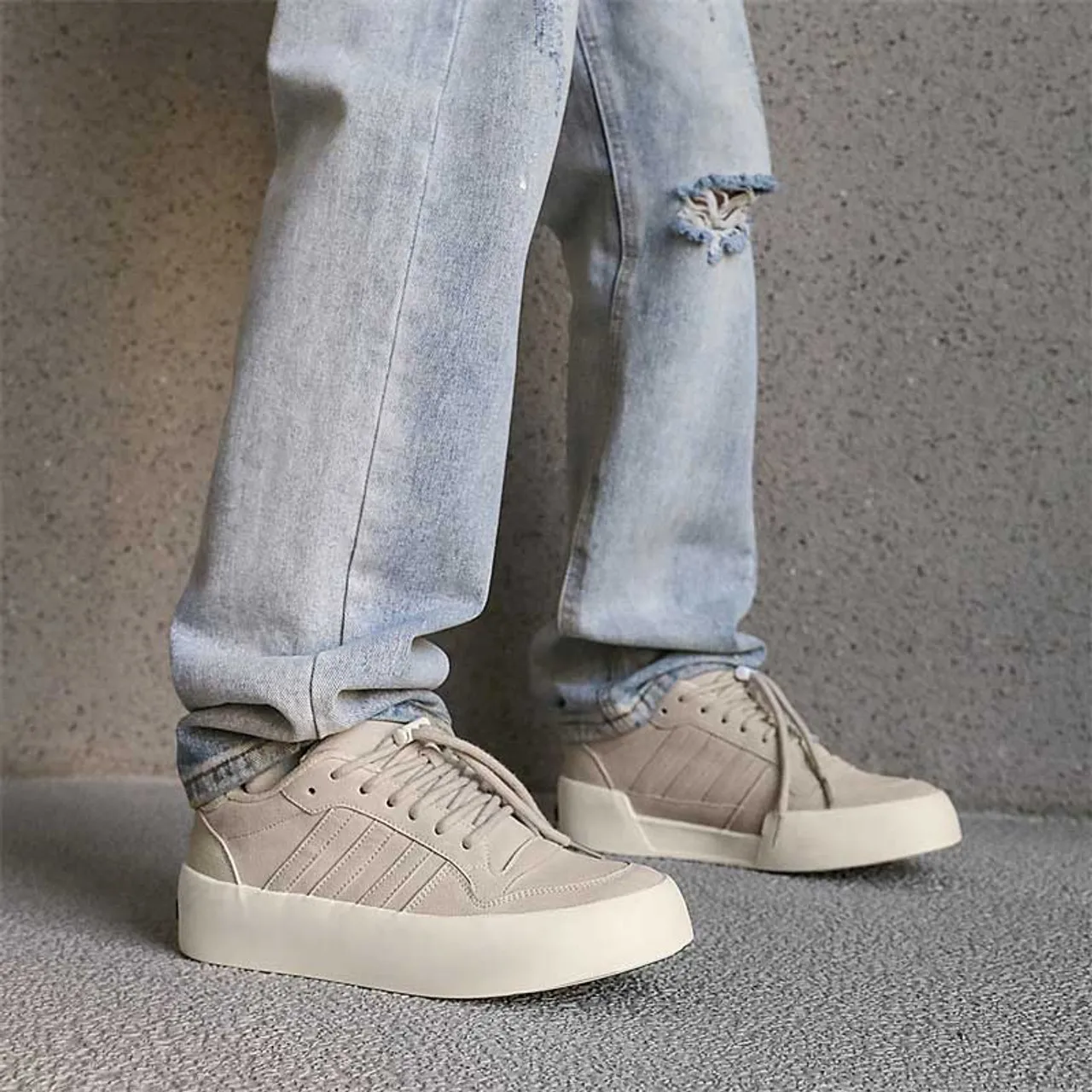 Grey plain stripe block casual shoe sneaker