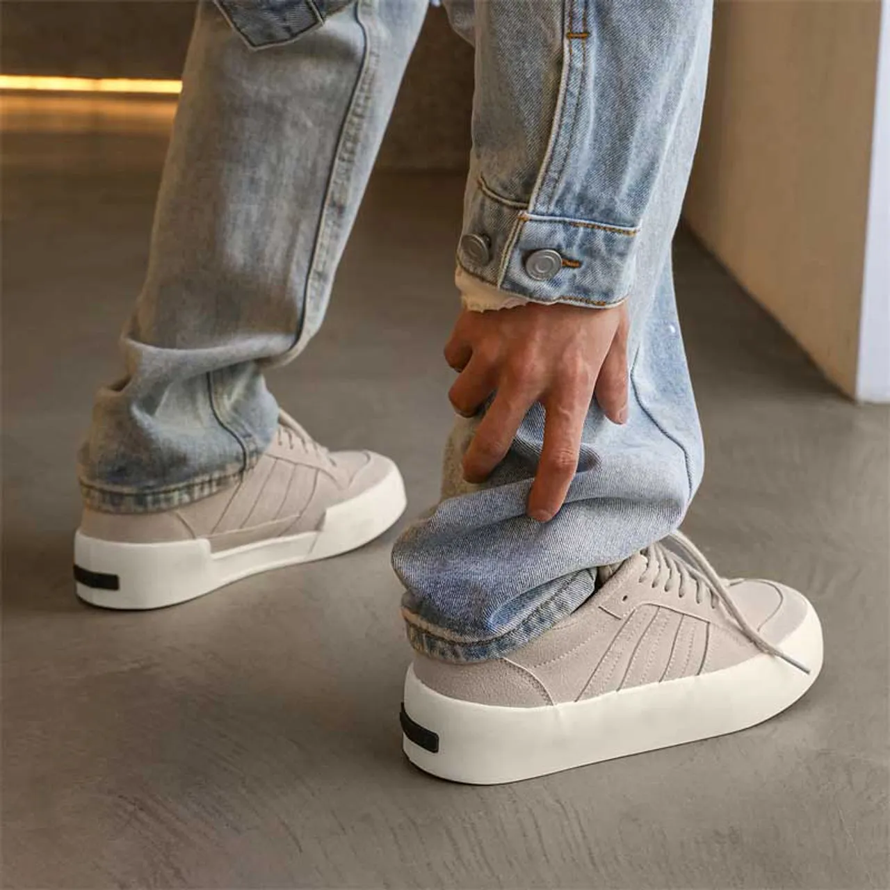 Grey plain stripe block casual shoe sneaker