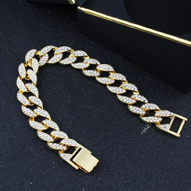 Men Rhinestone Decor Quartz Watch With Braclet S4823775