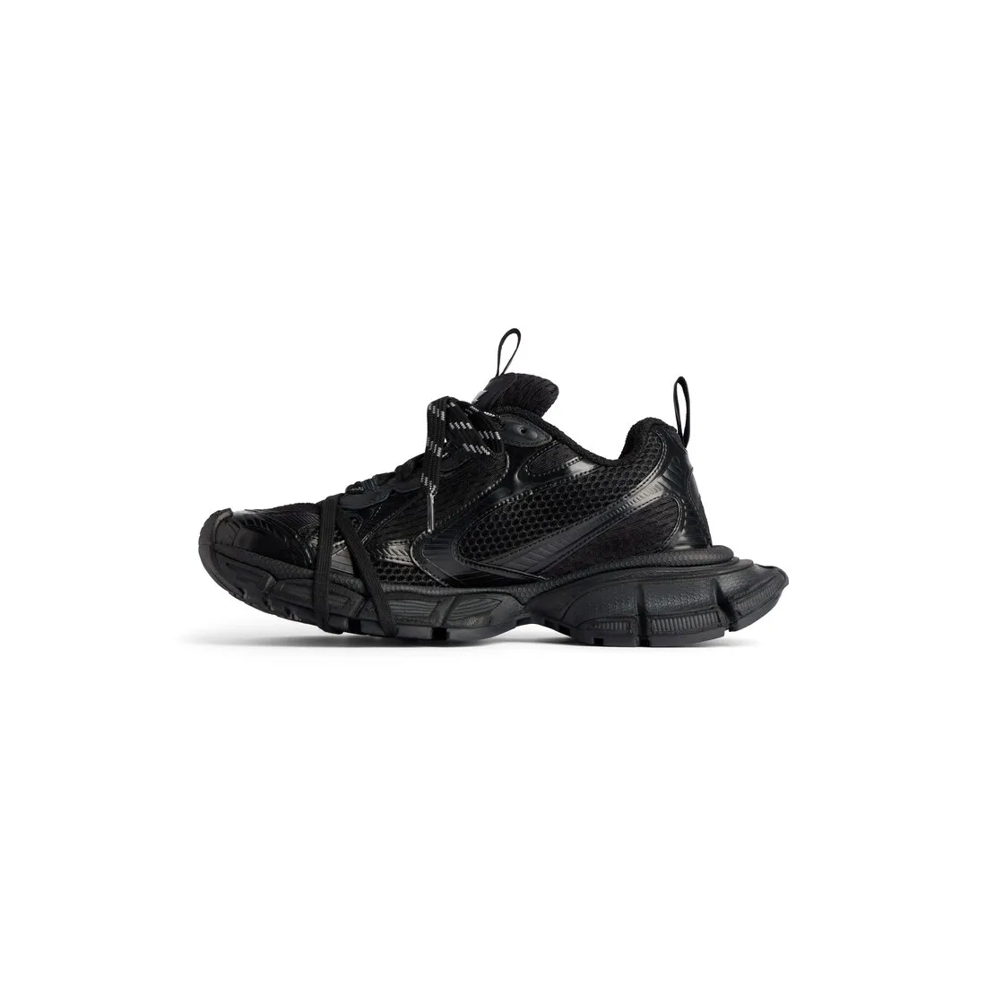      Men's 3xl Sneaker in Black 