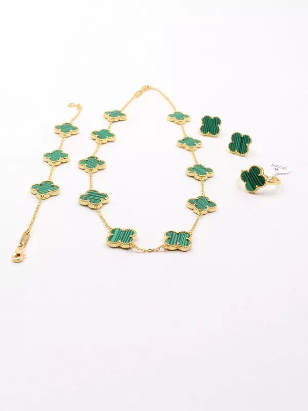 New Design Plant Four Leaf Flower Creative Necklace Set For Women X3678029