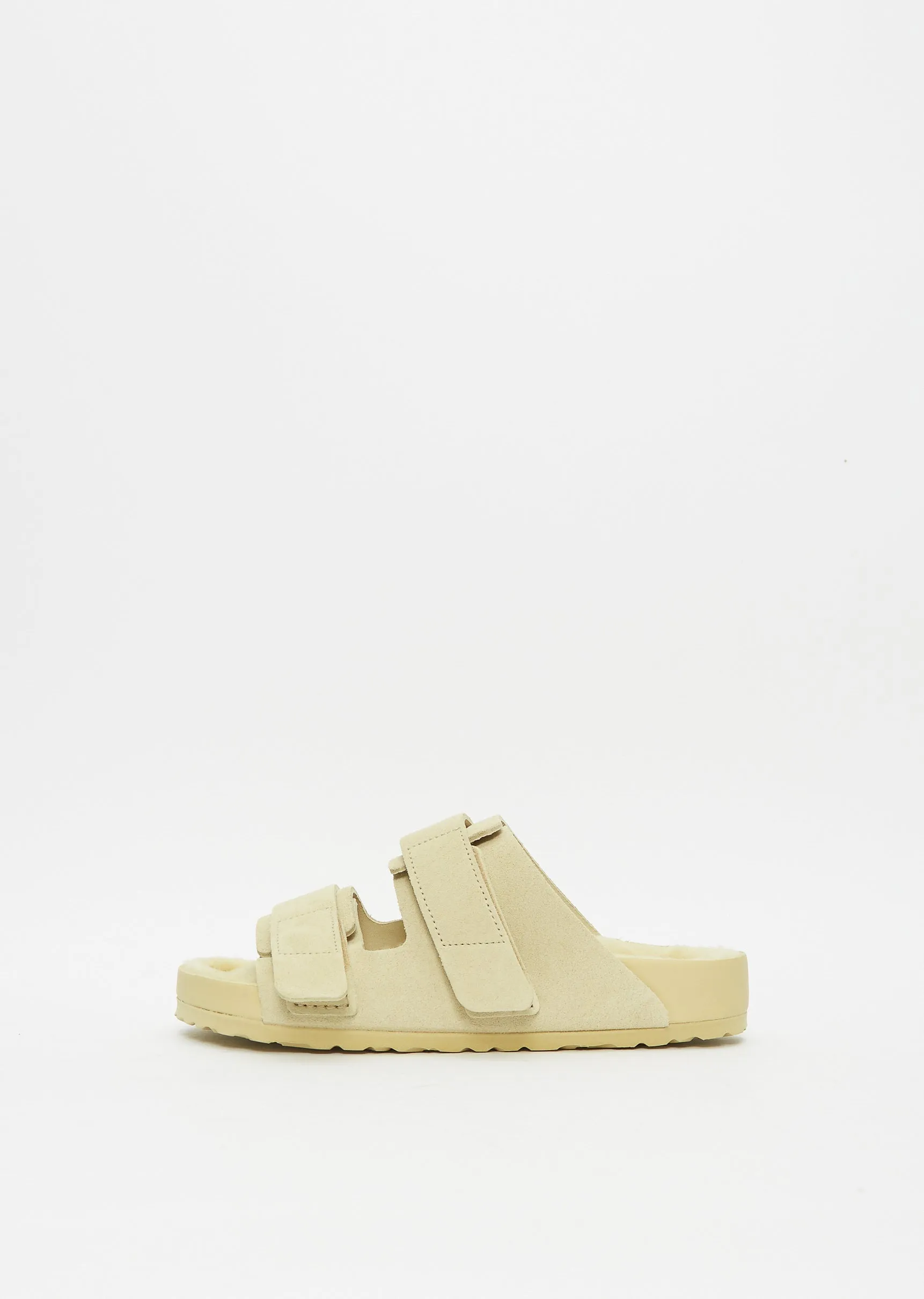 Uji Sandal — Straw