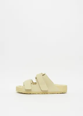 Uji Sandal — Straw